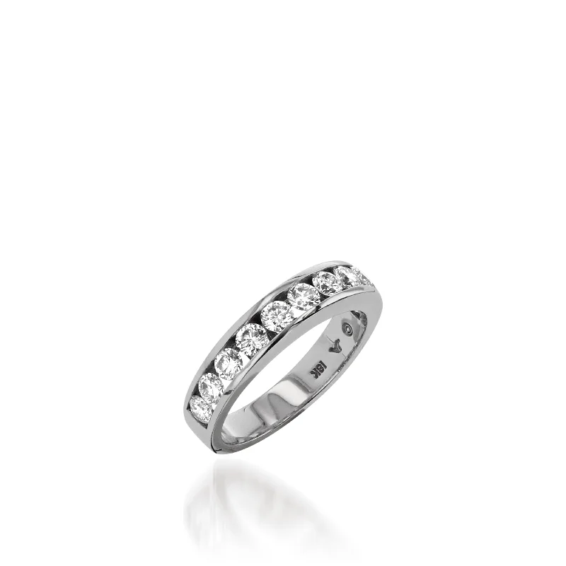 Notched edge ring-Delicia Large Diamond Band