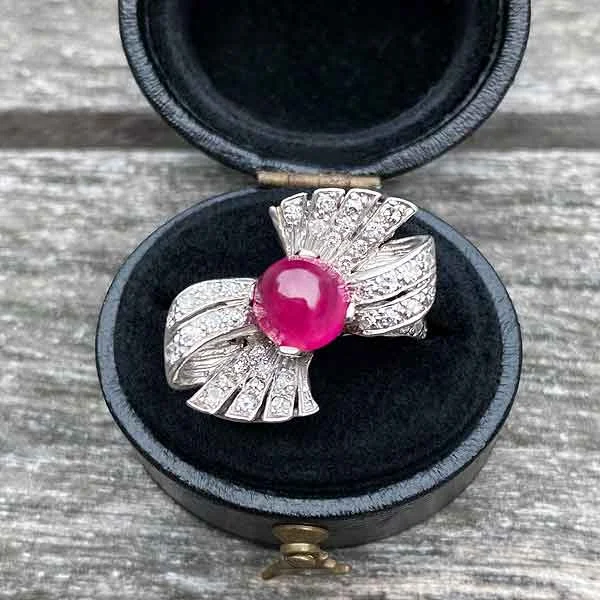 Ragged edge ring-Retro Ruby & Diamond Ring