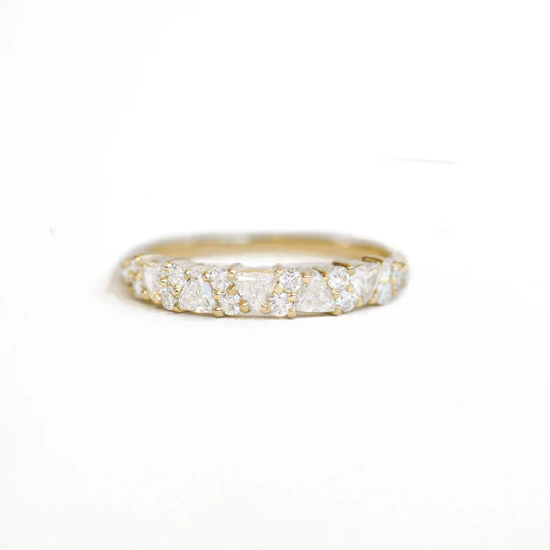 Creek pebble ring-Trillion & Round Diamond Mosaic Band