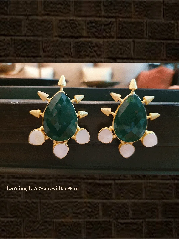 Seven-knot earrings-MOP and green stone earring with arrow head design