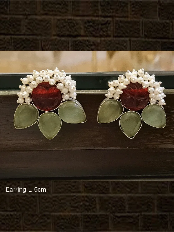 Ragged edge earrings-Pearly lace on one edge of stone studded three leaf german silver earrings